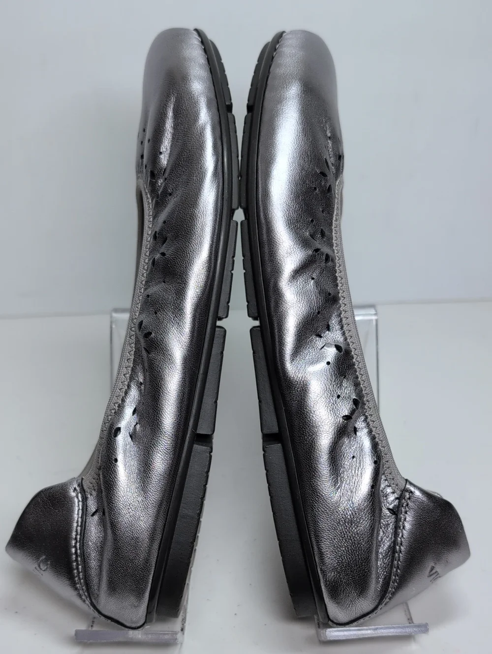 Vionic Geneva metal ballet silver flats women's size 8 EU 39